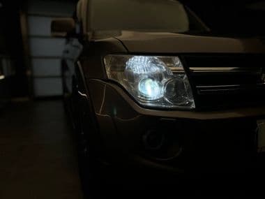 Mitsubishi Pajero 2012 года, 246 219 км - вид 2