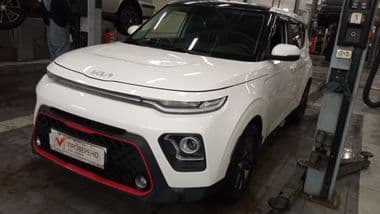 KIA Soul 2021 года, 76 755 км - вид 1