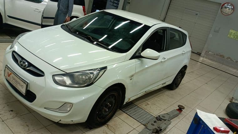 Hyundai Solaris 2012 года, 299 029 км - вид 1