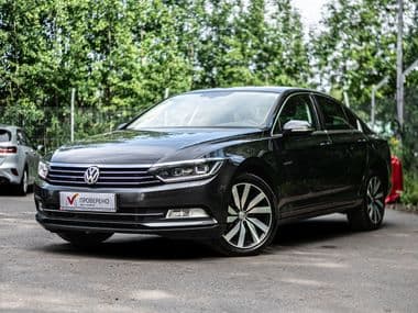 Volkswagen Passat 2019 года, 133 776 км - вид 1