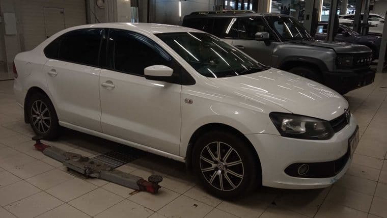 Volkswagen Polo, 2012 - вид 1