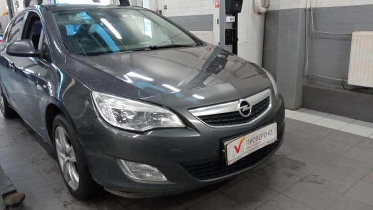 Opel Astra, 2011 - вид 2