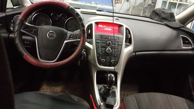 Opel Astra, 2011 - вид 4