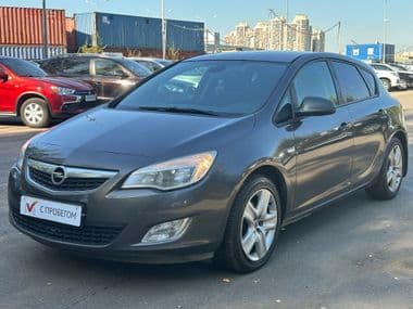 Opel Astra 2011 года, 221 074 км - вид 1