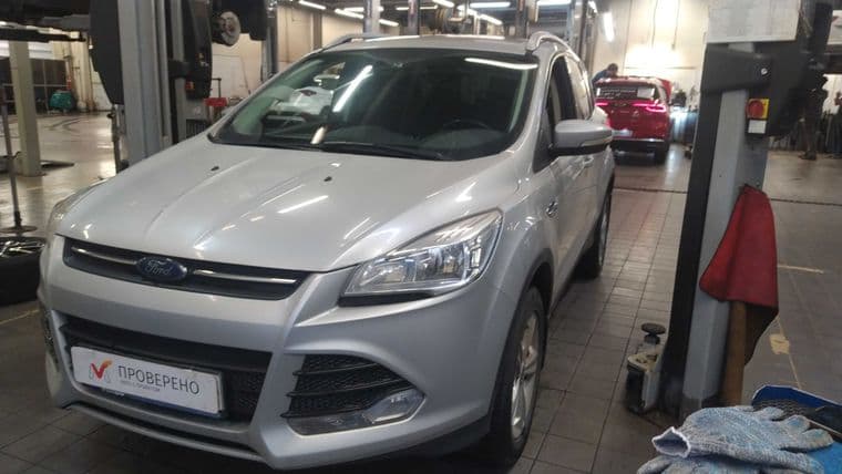 Ford Kuga, 2016