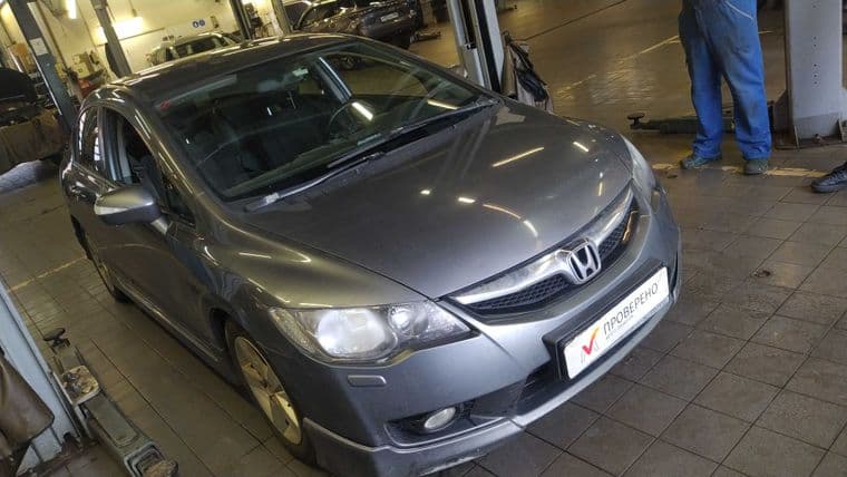Honda Civic 2010 года, 239 133 км - вид 2