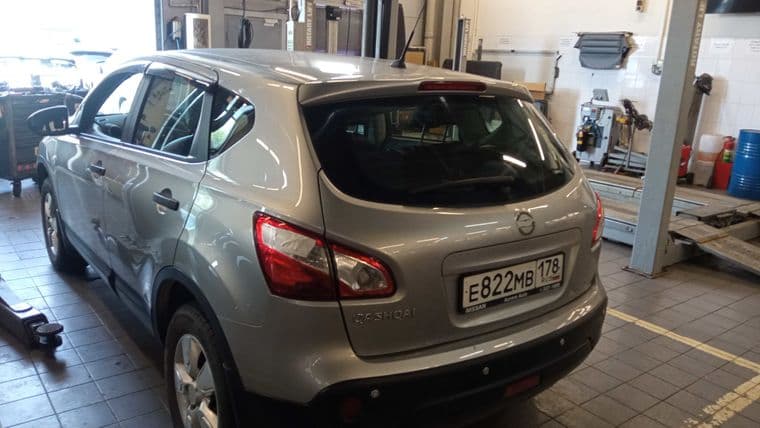 Nissan Qashqai, 2010 - вид 3