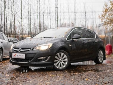 Opel Astra 2012 года, 267 887 км - вид 1