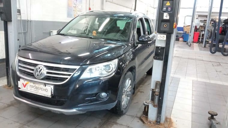 Volkswagen Tiguan 2009 года, 79 469 км - вид 1
