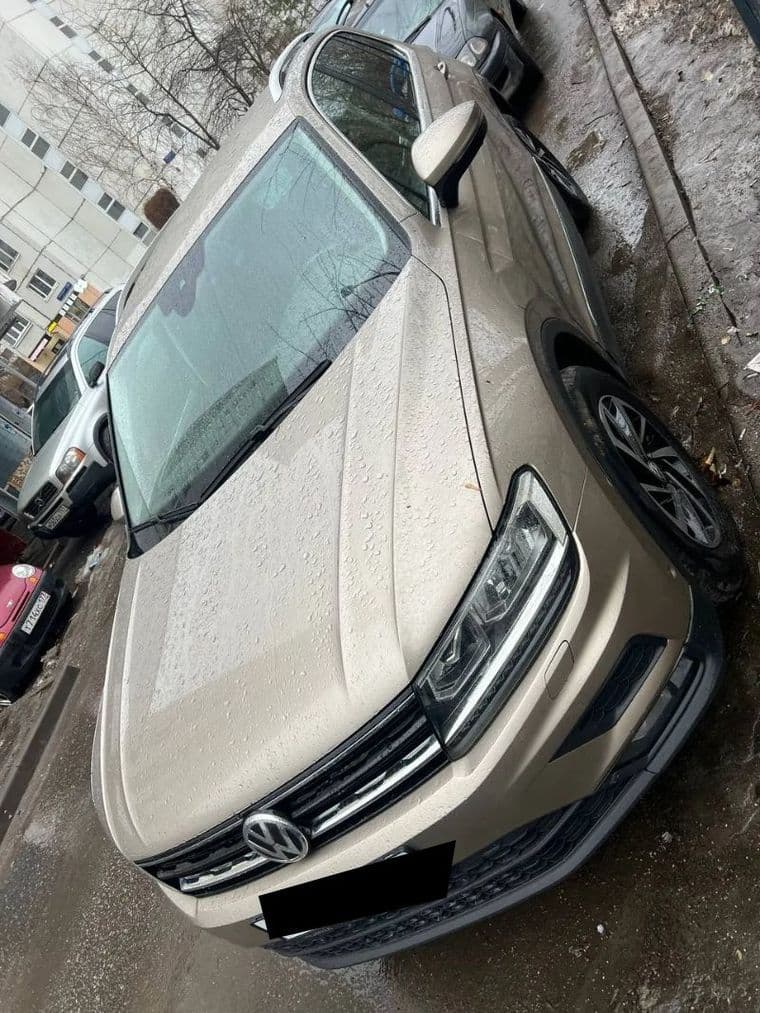 Volkswagen Tiguan 2019 года, 101 771 км - вид 2