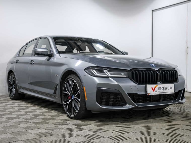 BMW 5 серия, 2022 - вид 2