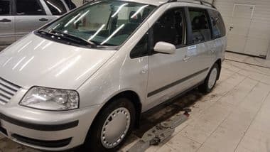 Volkswagen Sharan 2003 года, 290 000 км - вид 1