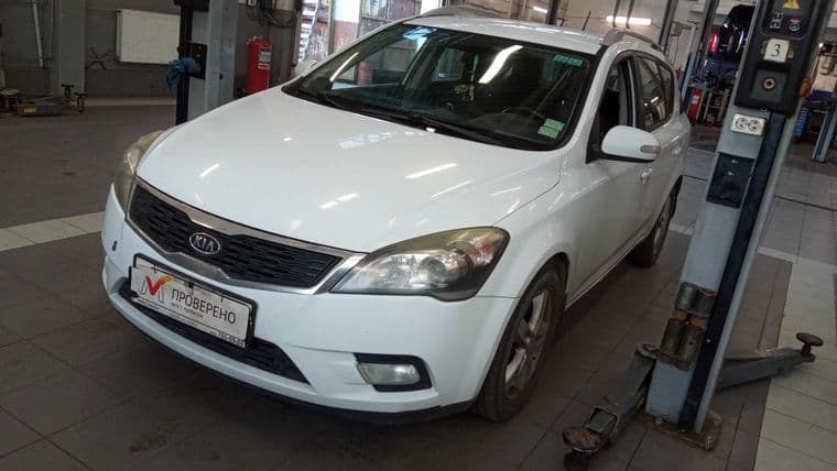 KIA Ceed 2011 года, 186 051 км - вид 1