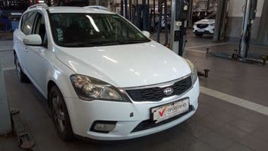 KIA Ceed 2011 года, 186 051 км - вид 2