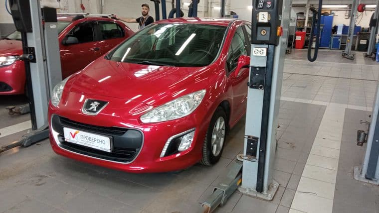 Peugeot 308, 2011