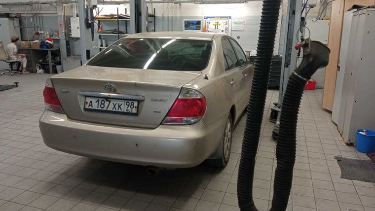 Toyota Camry, 2004 - вид 2