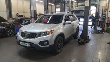 KIA Sorento 2011 года, 265 504 км - вид 1
