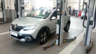 Renault Sandero Stepway 2022 года, 59 782 км - вид 1