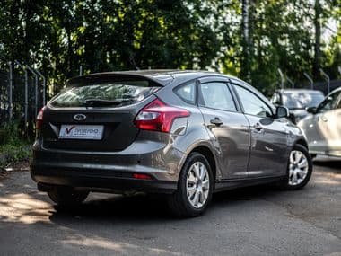 Ford Focus 2011 года, 214 709 км - вид 2
