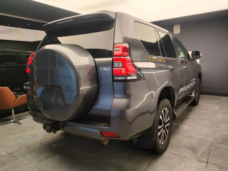 Toyota Land Cruiser Prado, 2022 - вид 3
