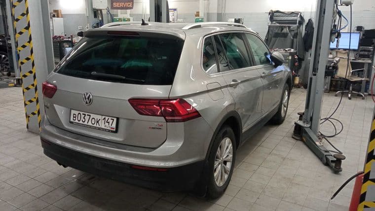 Volkswagen Tiguan, 2017 - вид 2