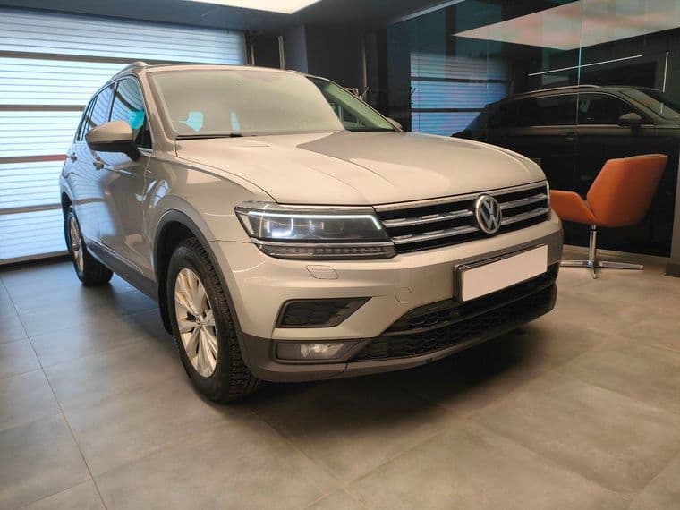 Volkswagen Tiguan, 2017 - вид 4