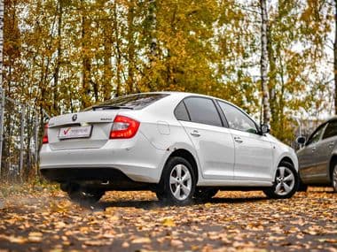 Skoda Rapid 2015 года, 177 123 км - вид 2