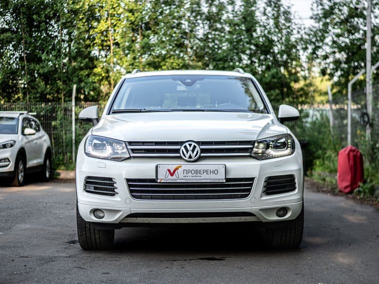 Volkswagen Touareg, 2014 - вид 2