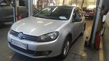 Volkswagen Golf 2010 года, 230 202 км - вид 1
