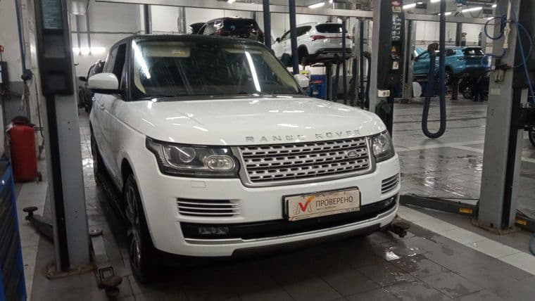 Land Rover Range Rover 2017 года, 164 795 км - вид 2