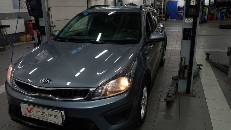 KIA Rio X-Line 2018 года, 98 507 км - вид 2