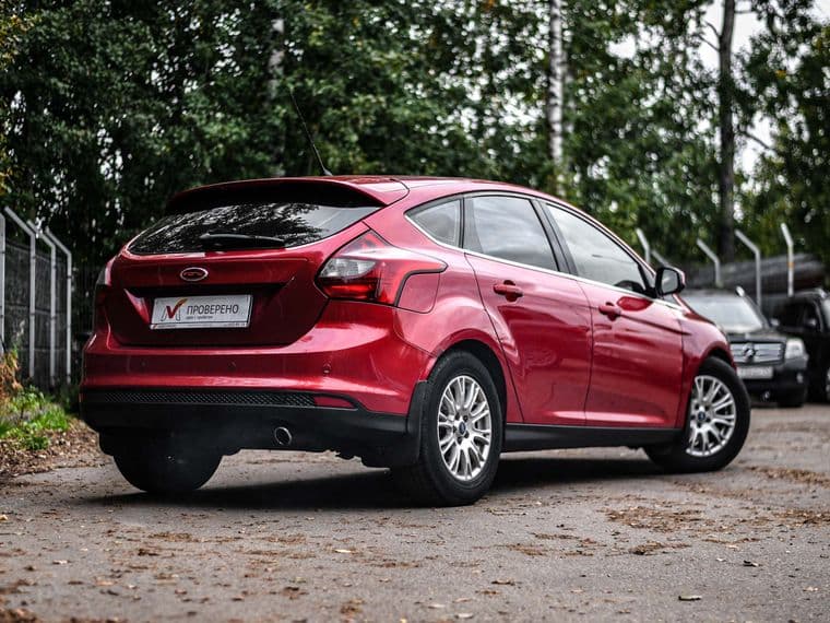 Ford Focus 2011 года, 199 000 км - вид 2