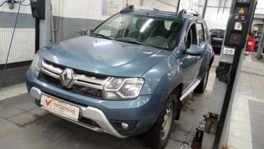 Renault Duster 2016 года, 136 850 км - вид 1