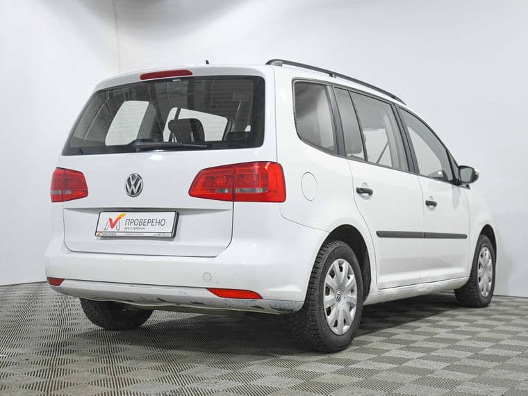 Volkswagen Touran, 2014 - вид 4