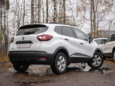 Renault Kaptur 2018 года, 83 835 км - вид 2