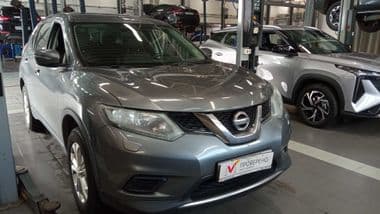 Nissan X-Trail 2015 года, 118 000 км - вид 2
