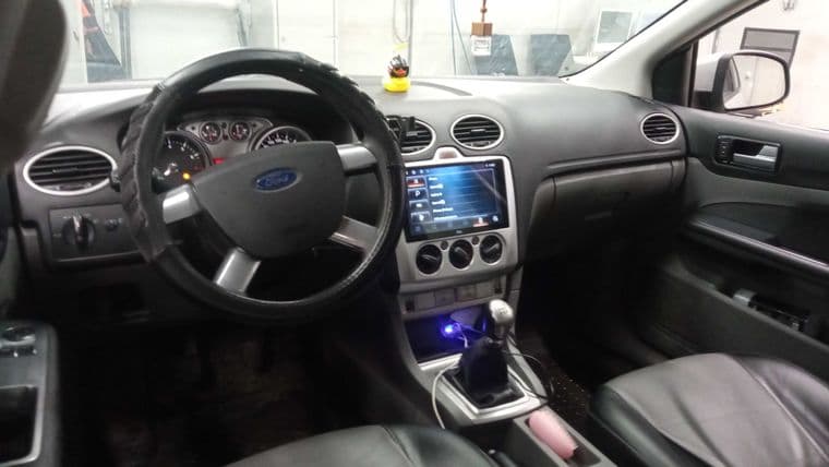 Ford Focus, 2010 - вид 4