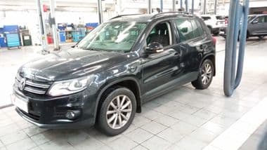 Volkswagen Tiguan 2015 года, 118 505 км - вид 1