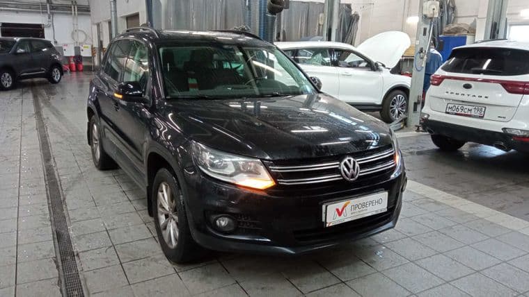 Volkswagen Tiguan 2015 года, 118 505 км - вид 2