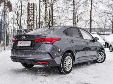 Hyundai Solaris 2021 года, 54 000 км - вид 2