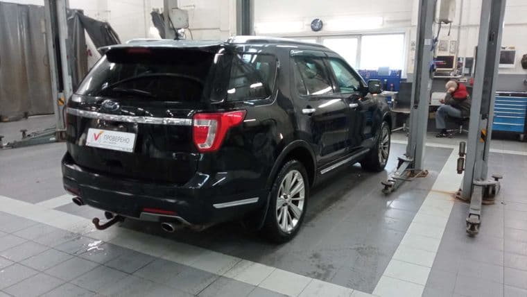 Ford Explorer, 2019 - вид 2