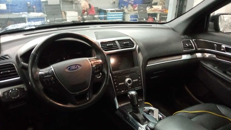 Ford Explorer, 2019 - вид 4