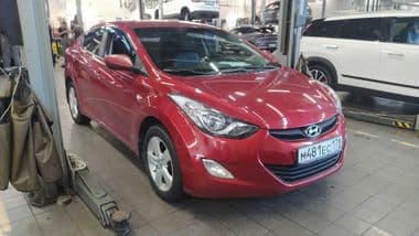 Hyundai Elantra 2011 года, 156 484 км - вид 2