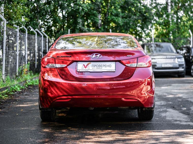 Hyundai Elantra, 2011 - вид 3