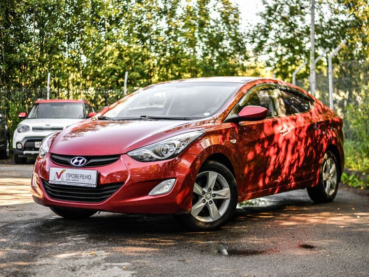 Hyundai Elantra, 2011