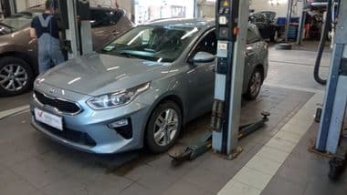 KIA Ceed 2021 года, 145 444 км - вид 1