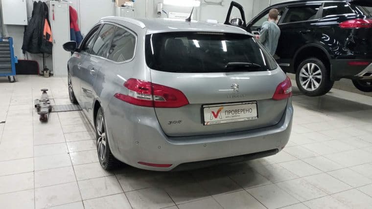 Peugeot 308, 2018 - вид 3