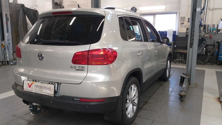Volkswagen Tiguan, 2011 - вид 2