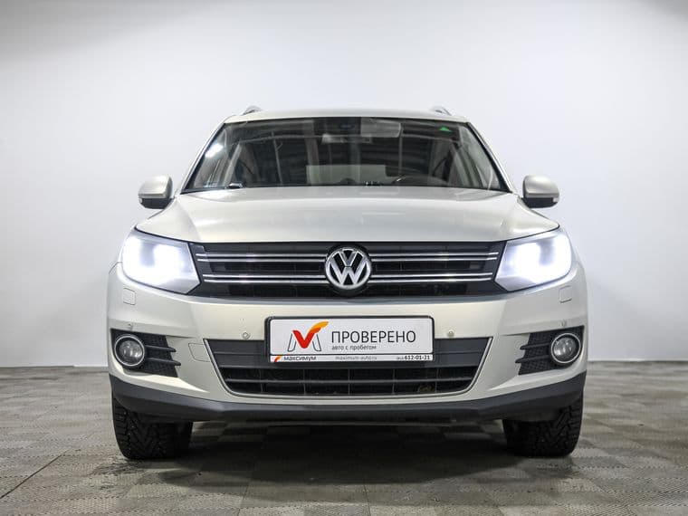 Volkswagen Tiguan 2011 года, 147 974 км - вид 2
