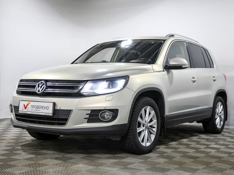 Volkswagen Tiguan 2011 года, 147 974 км - вид 1